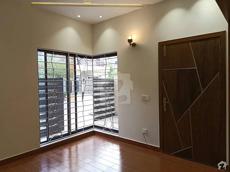 Lower Portion In Model Town For Rent