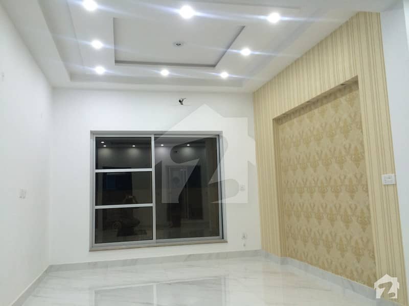 ائیرپورٹ روڈ لاہور میں 3 کمروں کا 4 مرلہ مکان 36 ہزار میں کرایہ پر دستیاب ہے۔