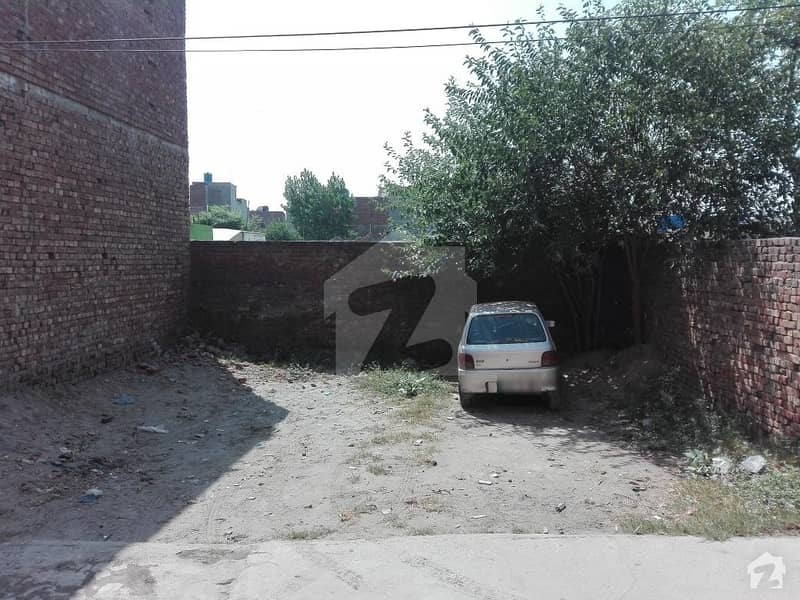 عامر ٹاؤن ہربنس پورہ لاہور میں 3 مرلہ رہائشی پلاٹ 35 لاکھ میں برائے فروخت۔