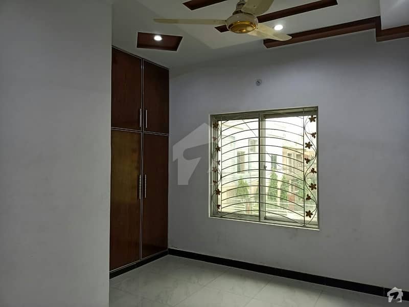 House Sized 2 Kanal Is Available For Sale In Model Town