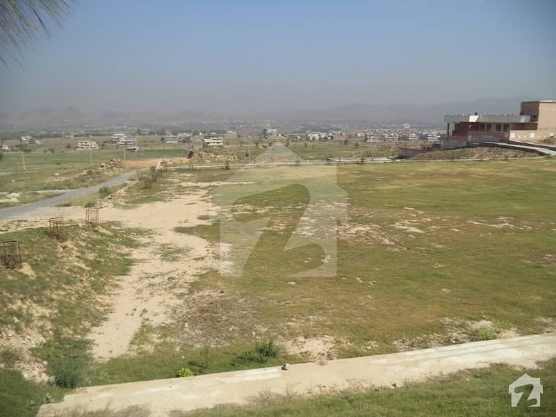 9 Marla Residential Plot For Sale In D17 Islamabad