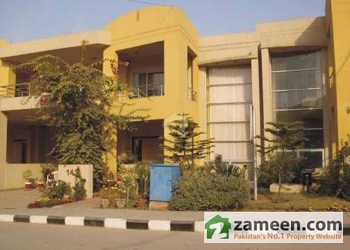 Bahria Town - Double Storey 8 Marla Beautiful House For Sale