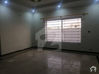بحریہ ٹاؤن فیز 8 بحریہ ٹاؤن راولپنڈی راولپنڈی میں 3 کمروں کا 1 کنال بالائی پورشن 60 ہزار میں کرایہ پر دستیاب ہے۔ بحریہ ٹاؤن فیز 8 بحریہ ٹاؤن راولپنڈی راولپنڈی میں 3 کمروں کا 1 کنال بالائی پورشن 60 ہزار میں کرایہ پر دستیاب ہے۔