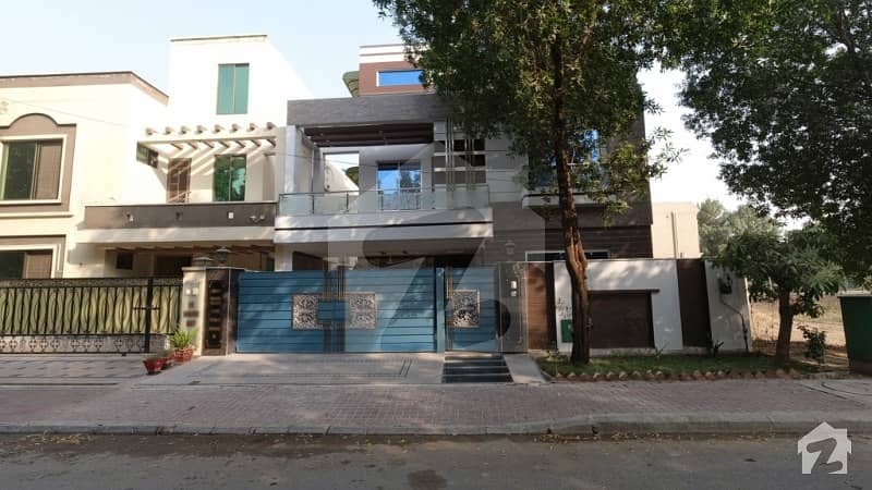 An Aesthetic Well  Built And Beautifully Finished House Is Available For Sale In Bahria Town - Overseas A Lahore