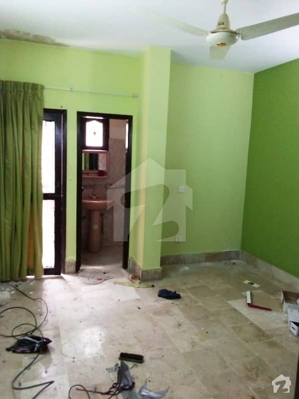 1100  Square Feet Flat Is Available For Rent In Dha Defence