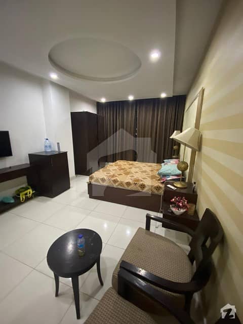 360  Square Feet Flat Ideally Situated In Jaranwala Road