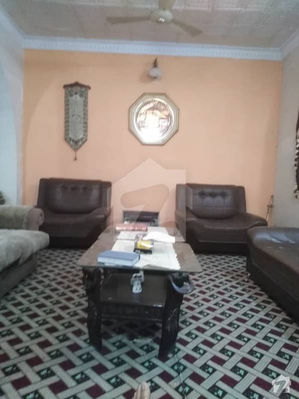 کے آر ایل روڈ راولپنڈی میں 3 کمروں کا 11 مرلہ مکان 1.7 کروڑ میں برائے فروخت۔