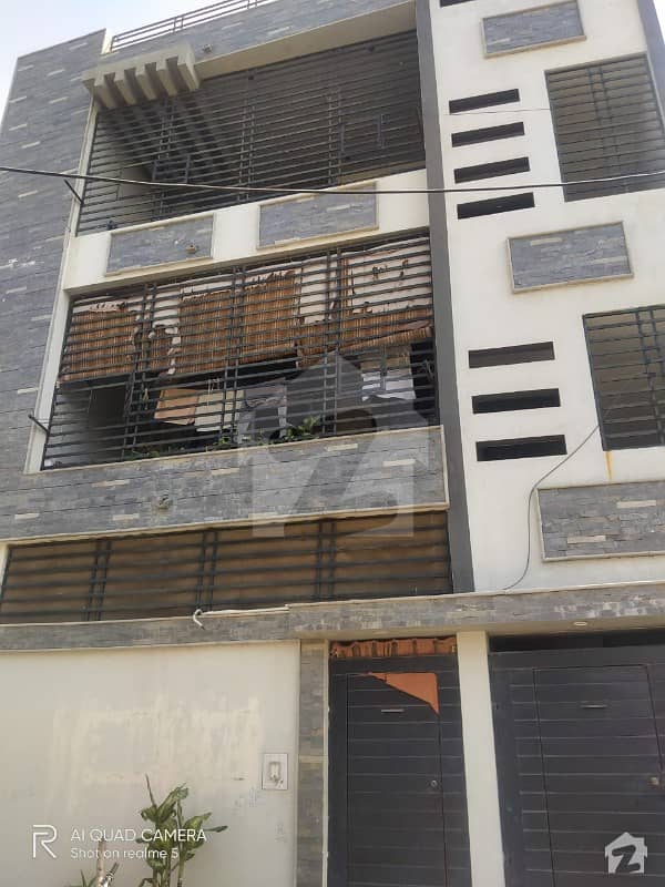 Flat Sized 1800 Square Feet Is Available For Sale On Shahra-e-Faisal