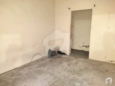 1 Bedroom Available For Rent For Bachelors
