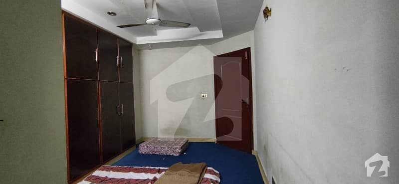 1 Room Available For Sharing In 2 Bed Flat Bahria Phase 8