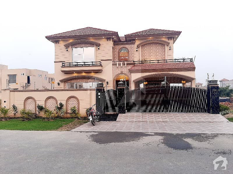 Propar double unit with side entress 1 Kanal spanish Luxury Bungalow Available For Rent In Dha Phase 7 Lahore