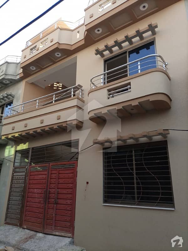 شلے ویلی راولپنڈی میں 3 کمروں کا 3 مرلہ مکان 77 لاکھ میں برائے فروخت۔