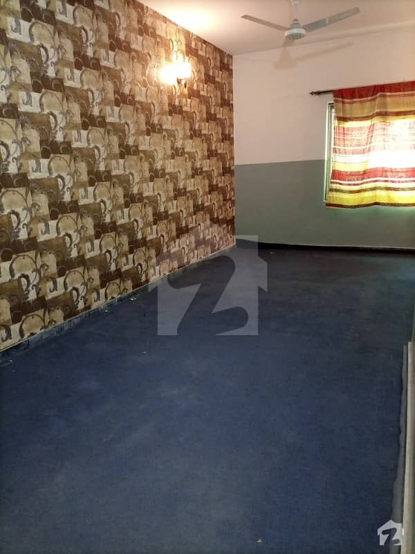 رینج روڈ راولپنڈی میں 5 کمروں کا 8 مرلہ مکان 1.65 کروڑ میں برائے فروخت۔
