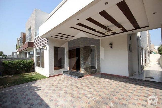 1 kanal House For Rent in Phase 3 DHA