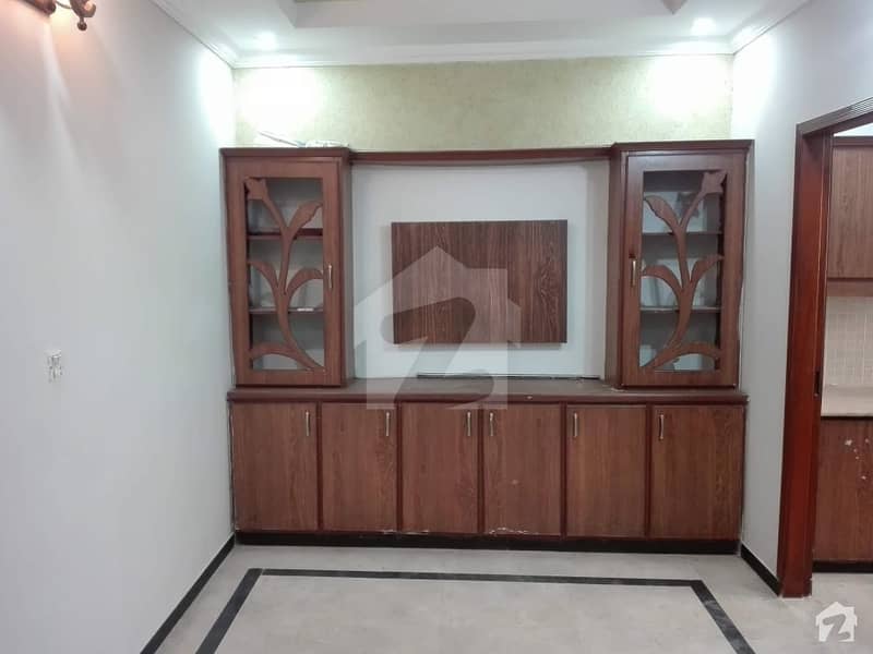 لالہ زار گارڈن لاہور میں 3 کمروں کا 3 مرلہ مکان 28 ہزار میں کرایہ پر دستیاب ہے۔