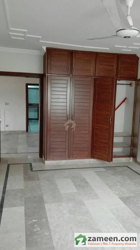G-11/3 - 500 Sq Yard Beautiful Double Storey House For Sale
