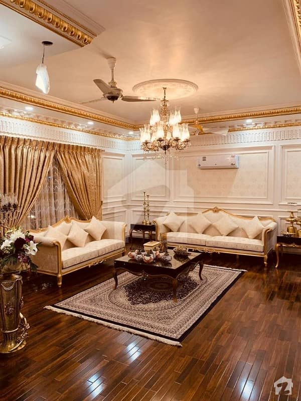 House Of 9000  Square Feet Available In Wapda Town