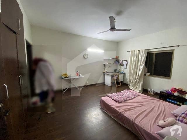 گلبرگ 3 - بلاک اے1 گلبرگ 3 گلبرگ لاہور میں 3 کمروں کا 10 مرلہ بالائی پورشن 50 ہزار میں کرایہ پر دستیاب ہے۔