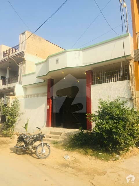 گلشنِ معمار - سیکٹر وی گلشنِ معمار گداپ ٹاؤن کراچی میں 3 کمروں کا 10 مرلہ مکان 35 ہزار میں کرایہ پر دستیاب ہے۔