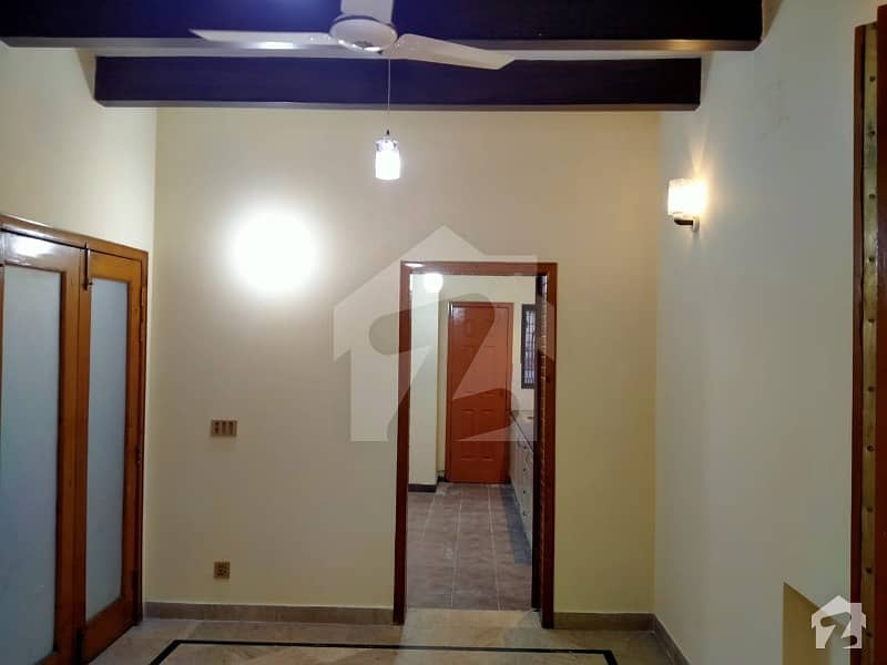 1 Kanal Upper Portion 2 Bedrooms Dha Phase 4 Block Bb