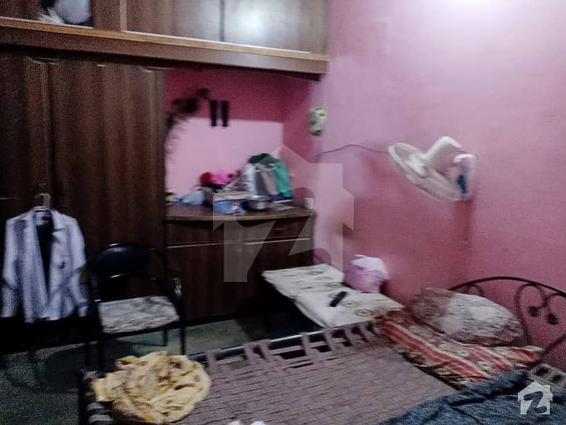 لائنز ایریا کراچی میں 4 کمروں کا 3 مرلہ مکان 62 لاکھ میں برائے فروخت۔
