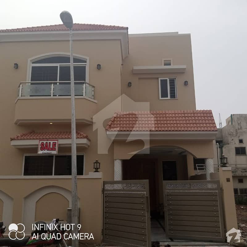 5 Marla Brand New House For Sale Is