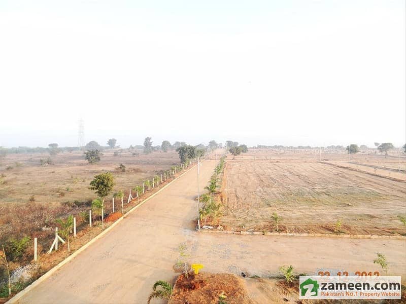 DHA Lahore Phase 8 Block T - Residential Kanal At 70 Ft Road Plot For Sale