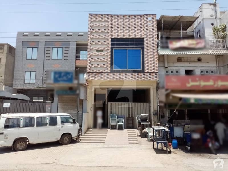 In Railway Road Building For Sale Sized 2813  Square Feet