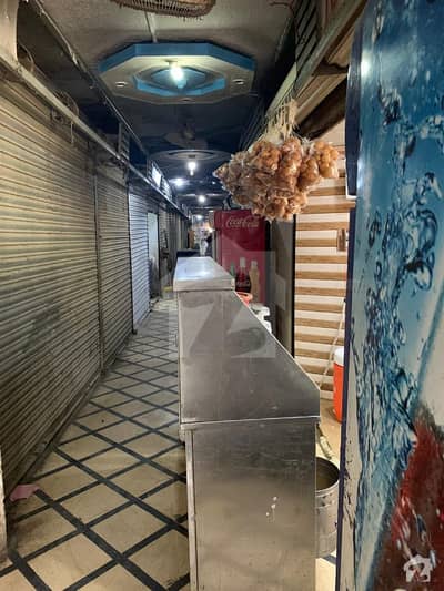 مسکان چورنگی کراچی میں 0.28 مرلہ دکان 8 ہزار میں کرایہ پر دستیاب ہے۔