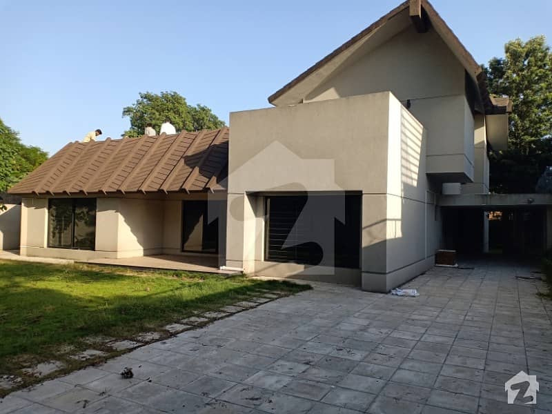 9000  Square Feet House For Rent In F-7