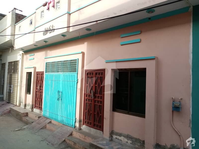 House For Sale In Beautiful Lalazar Colony