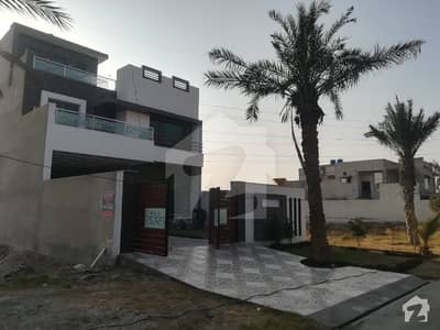 ستارہ ویلی فیصل آباد میں 4 کمروں کا 6 مرلہ مکان 1.25 کروڑ میں برائے فروخت۔