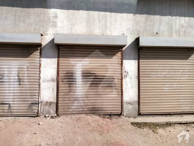 Shop Of 162  Square Feet In Raj Kot For Sale